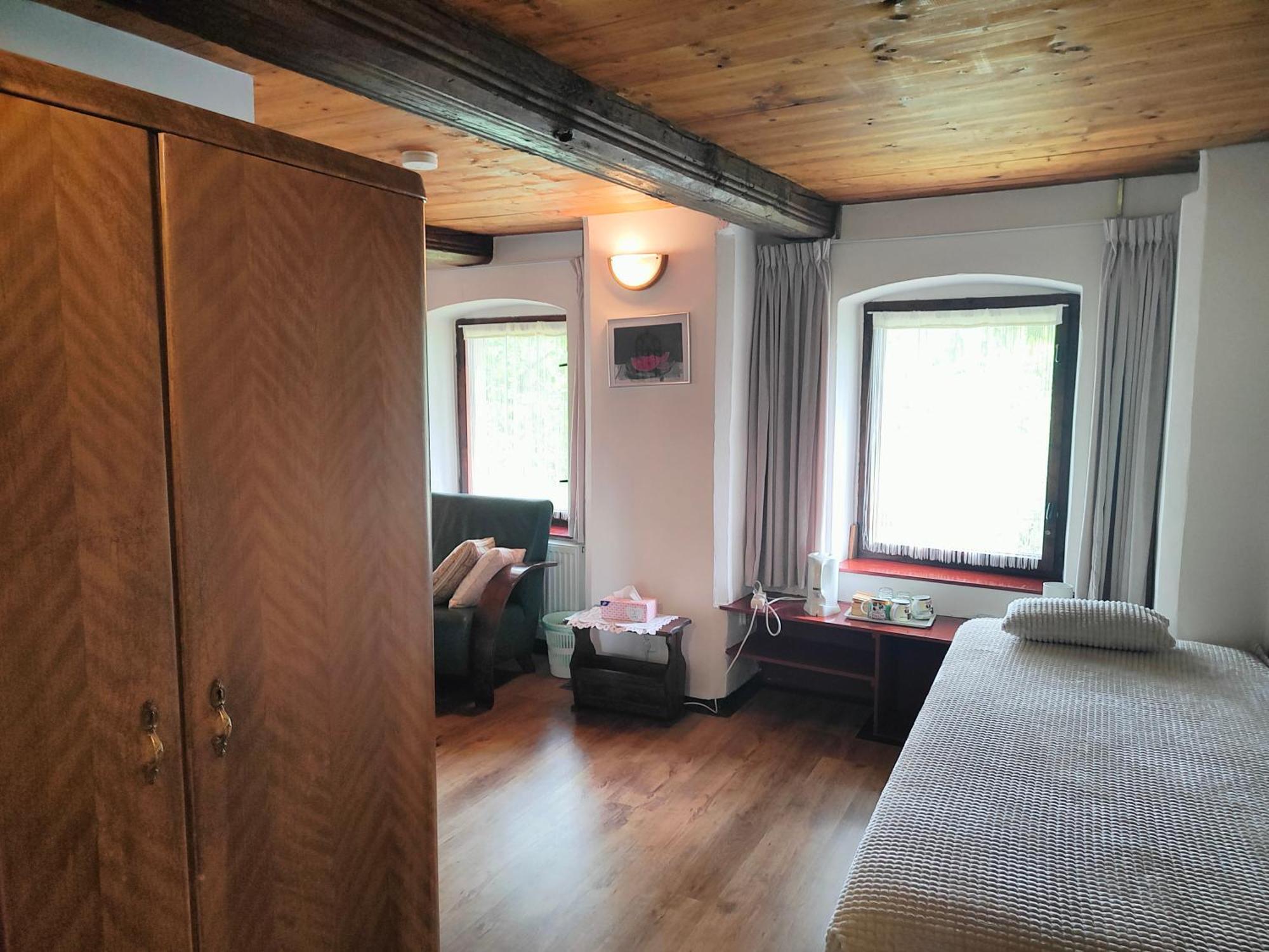 Bed And Breakfast Tvrz Velka Bukovina Exterior photo